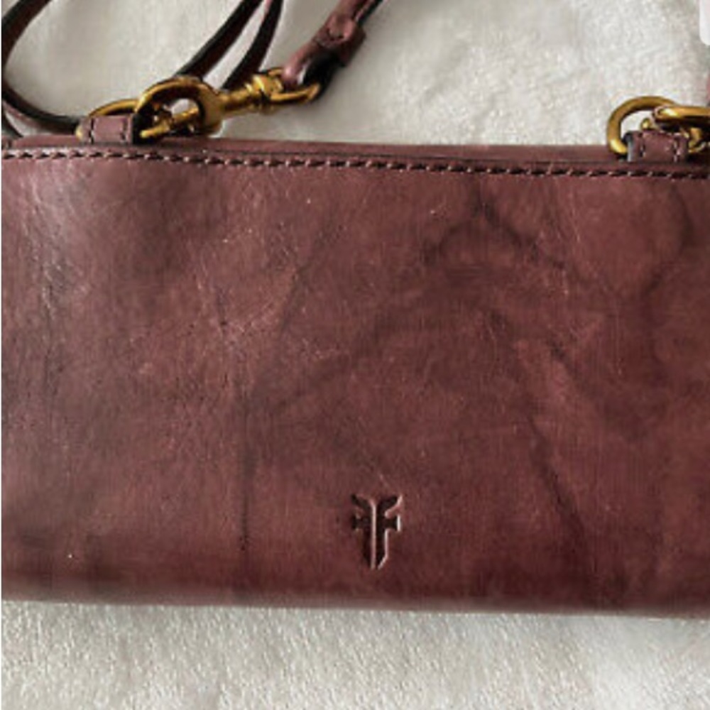 Frye cherry crossbody wallet euc lily - Picture 6 of 7